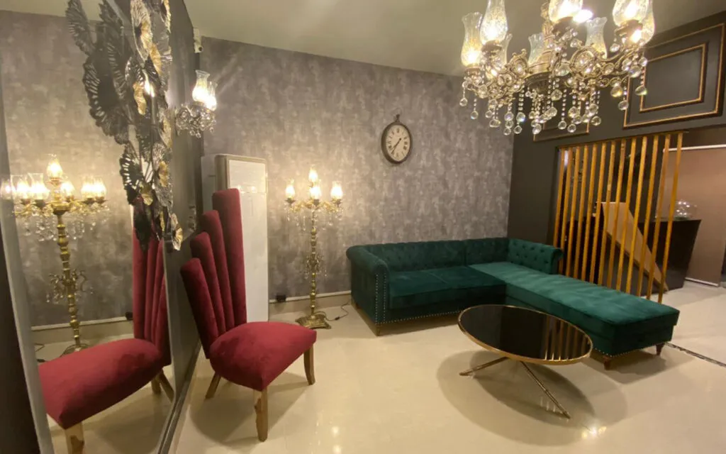 Shaista Marghoob Salon Facility 19