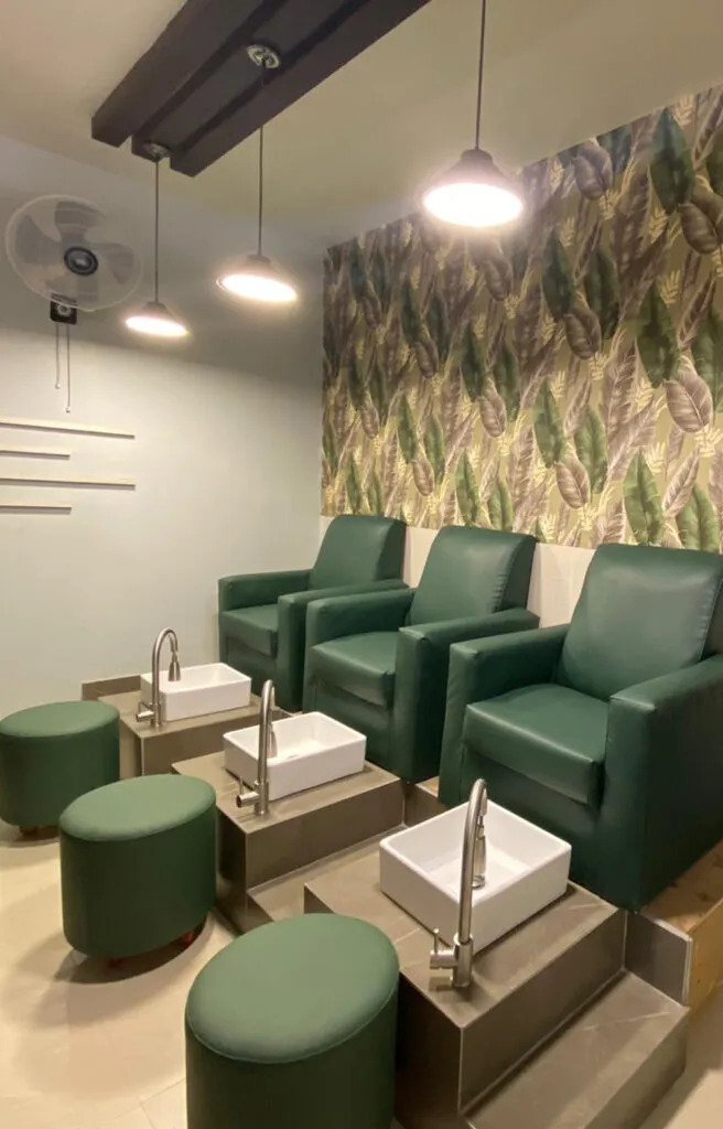Shaista Marghoob Salon Facility 22